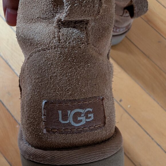 UGG Classic Mini Platform Boot – Size 4 (Chestnut) - Picture 4 of 5